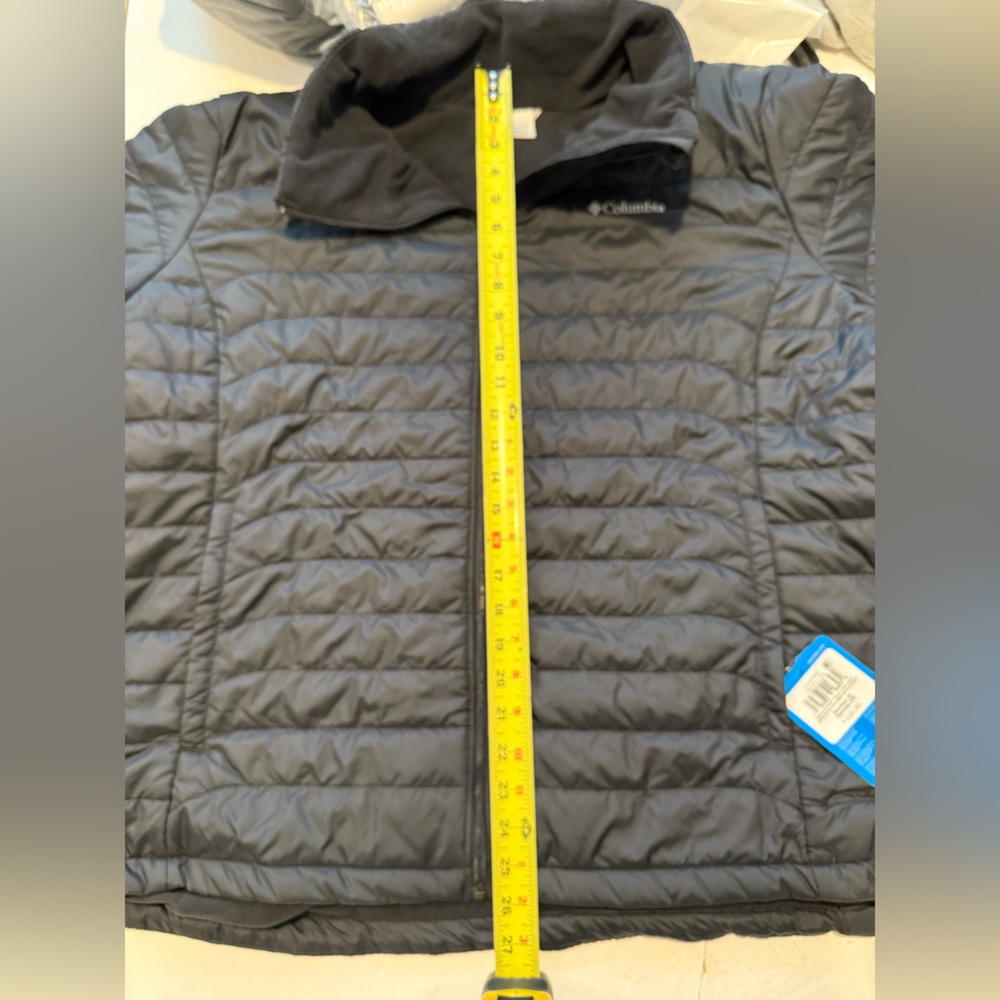 NWT Columbia black puffer Jacket! SIZE 3X. Retail $120 - Picture 5 of 8